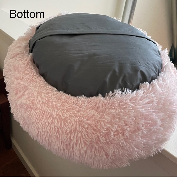 Pupnaps Luxe Calming Bed Small Pink Anti Anxiety Dog Cat Pet Deluxe Donut Fluffy - Picture 5 of 13